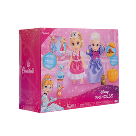Disney Princess Cinderella with Gus and Perla for interactive storytelling.