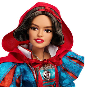 Disney Princess Snow White hooded cape adds regal drama for display.