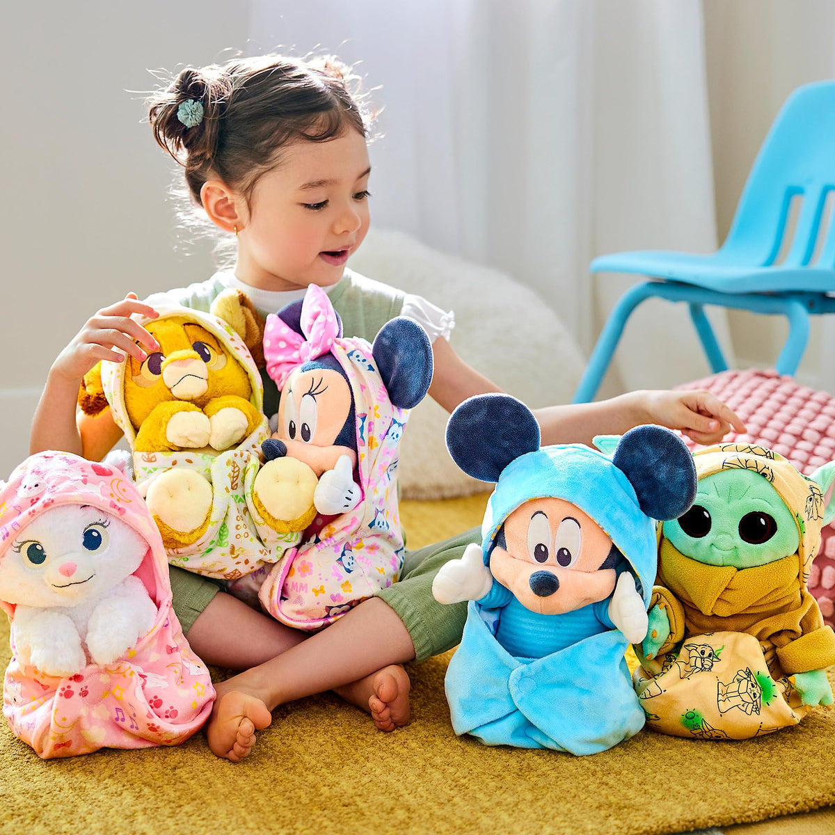 Marie plush arrives gift-ready from Disney Store for fans and collectors