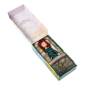 Merida doll fully poseable for recreating brave movie scenes and adventures.