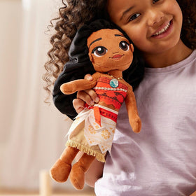 Moana plush doll soft plush construction ideal for gentle hugs