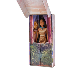 Disney Store Pocahontas doll full-length poseable figure for dynamic posing