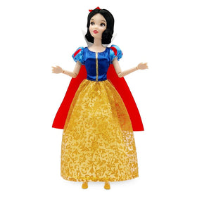 Cape included with Snow White doll for dynamic dress-up scenes.
