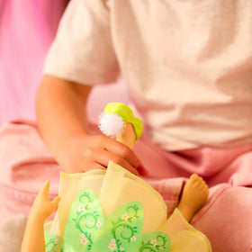 Disney Store Tinker Bell styled hair and eyes bring the character to life during play