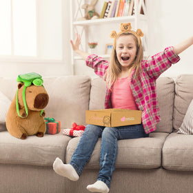 Ditucu Capybara Bracelet: stylish pretend jewelry for kids.