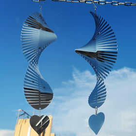 DJUAN Bird Deterren outdoor patio disc reflects sunlight to deter birds from windows and porches.