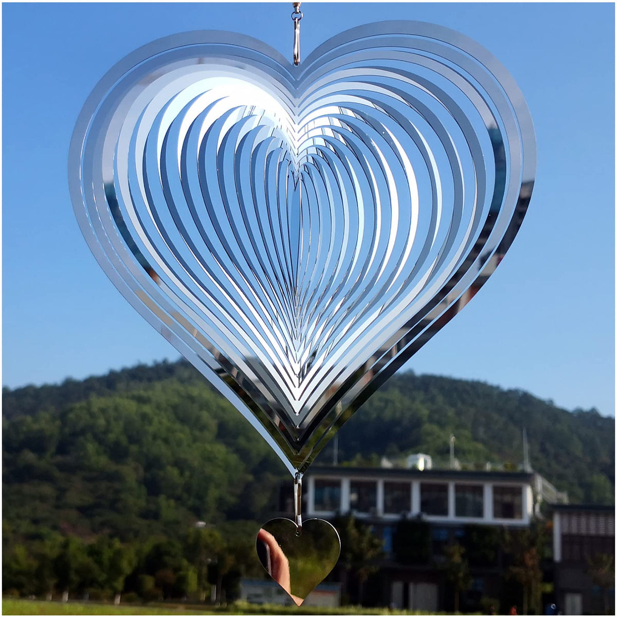 DJUAN stainless steel wind spinner heart reflecting light to deter birds from the yard