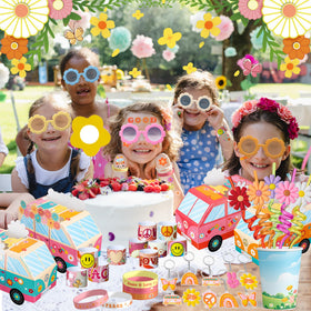 DMIGHT plastic straws add playful, colorful drink accents for parties