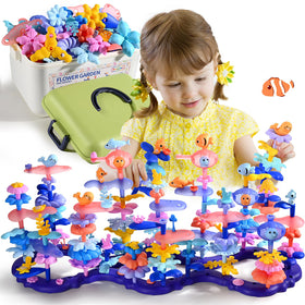 Doloowee portable carrying case supports on-the-go ocean play.
