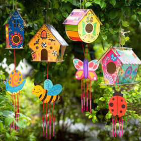 DoodleDoo Kids Painting Action promotes hands-on creativity with guidance.