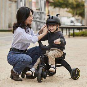 Doona Liki Trike S5 dual-steering and parent bar support guided rides