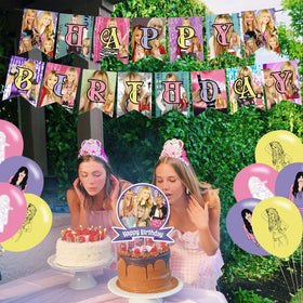 DOSSEL Hannah Singer cupcake toppers add musical accents for treats.