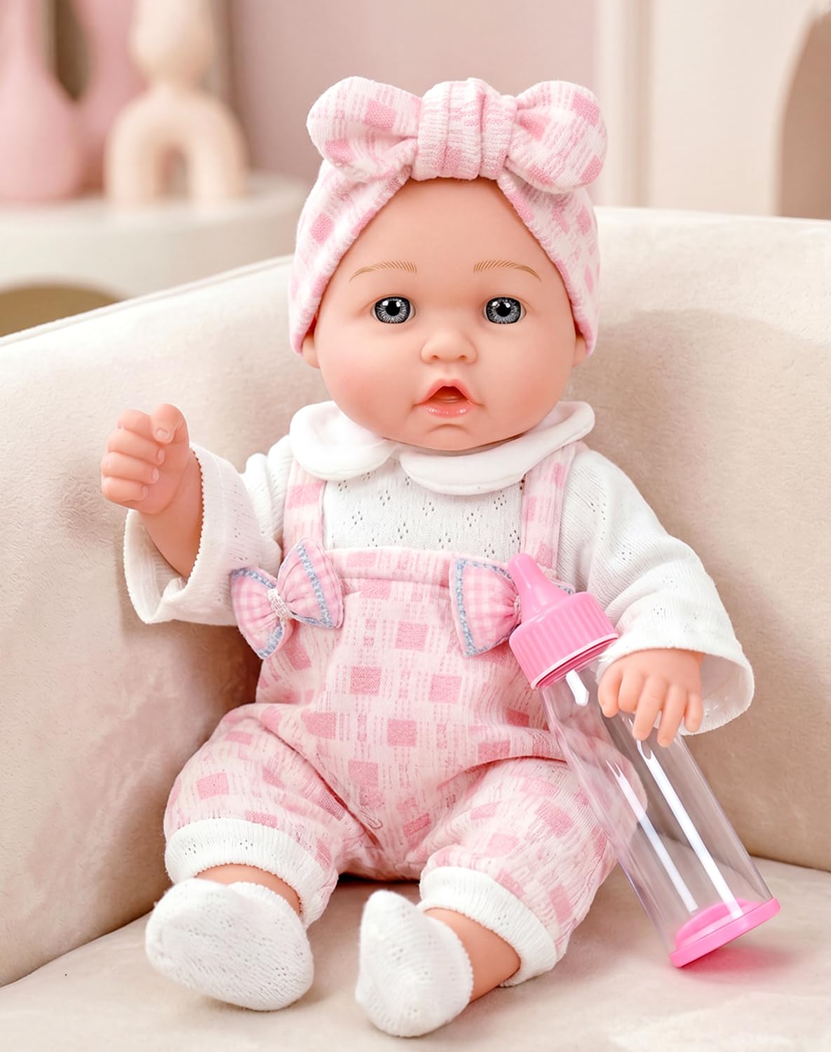 DOTVOSY feeding bottle supports realistic mealtime pretend play