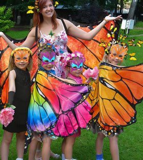 DQZ complete dress-up set ready for parties, Halloween, or imaginative play.