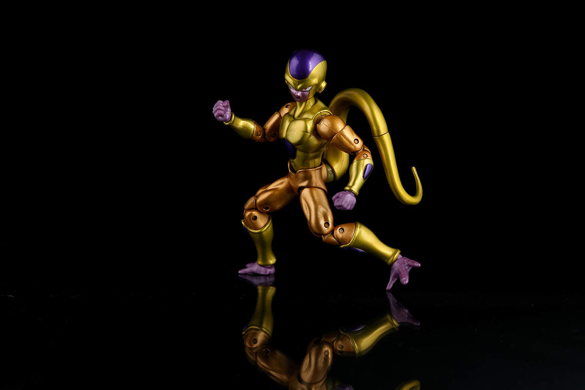 Dragon Stars Golden Frieza scale-collection image highlighting display versatility.
