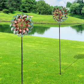 DREAMSOUL 360° wind spinner creates a striking outdoor focal point.