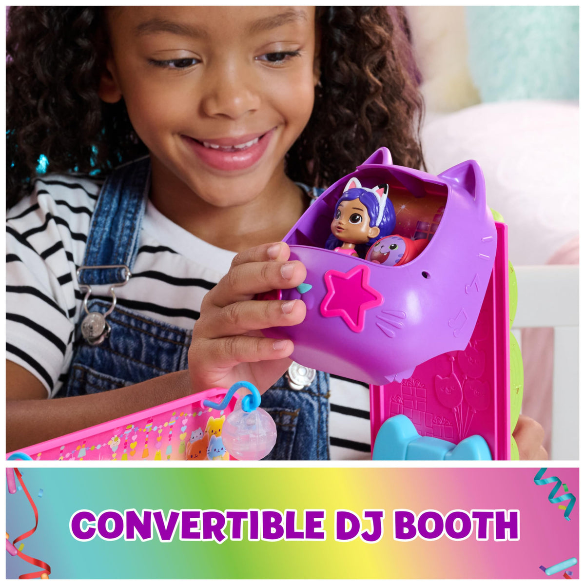 DreamWorks Gabby's Dollhouse Dollhouse Delivery reveals a surprise toy.