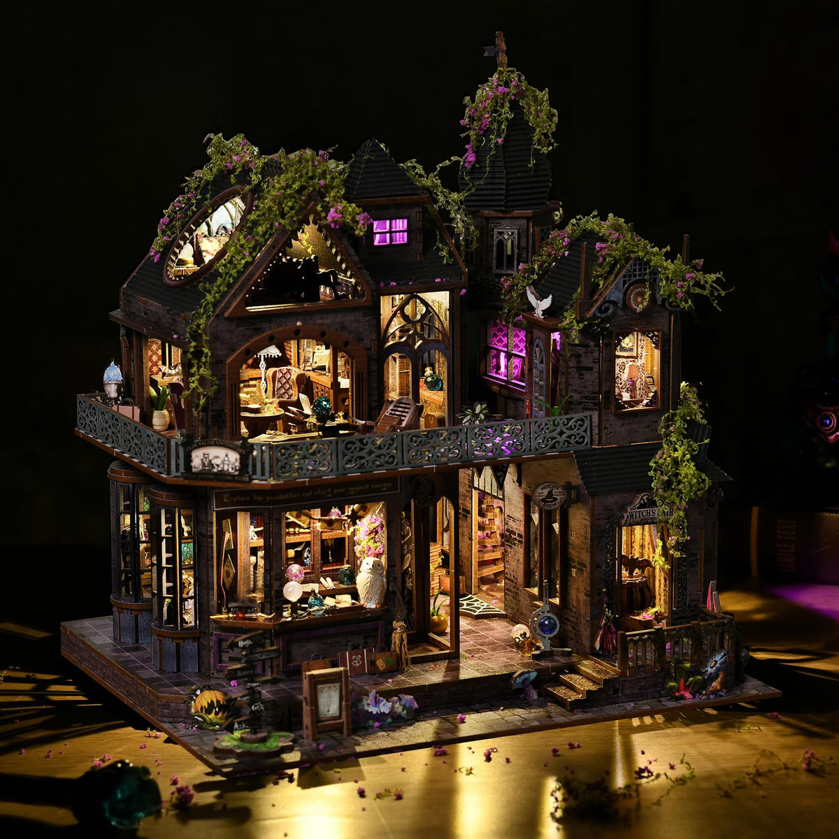 DROICC DIY miniature interior magic shop reveals owl and potions for imaginative storytelling.