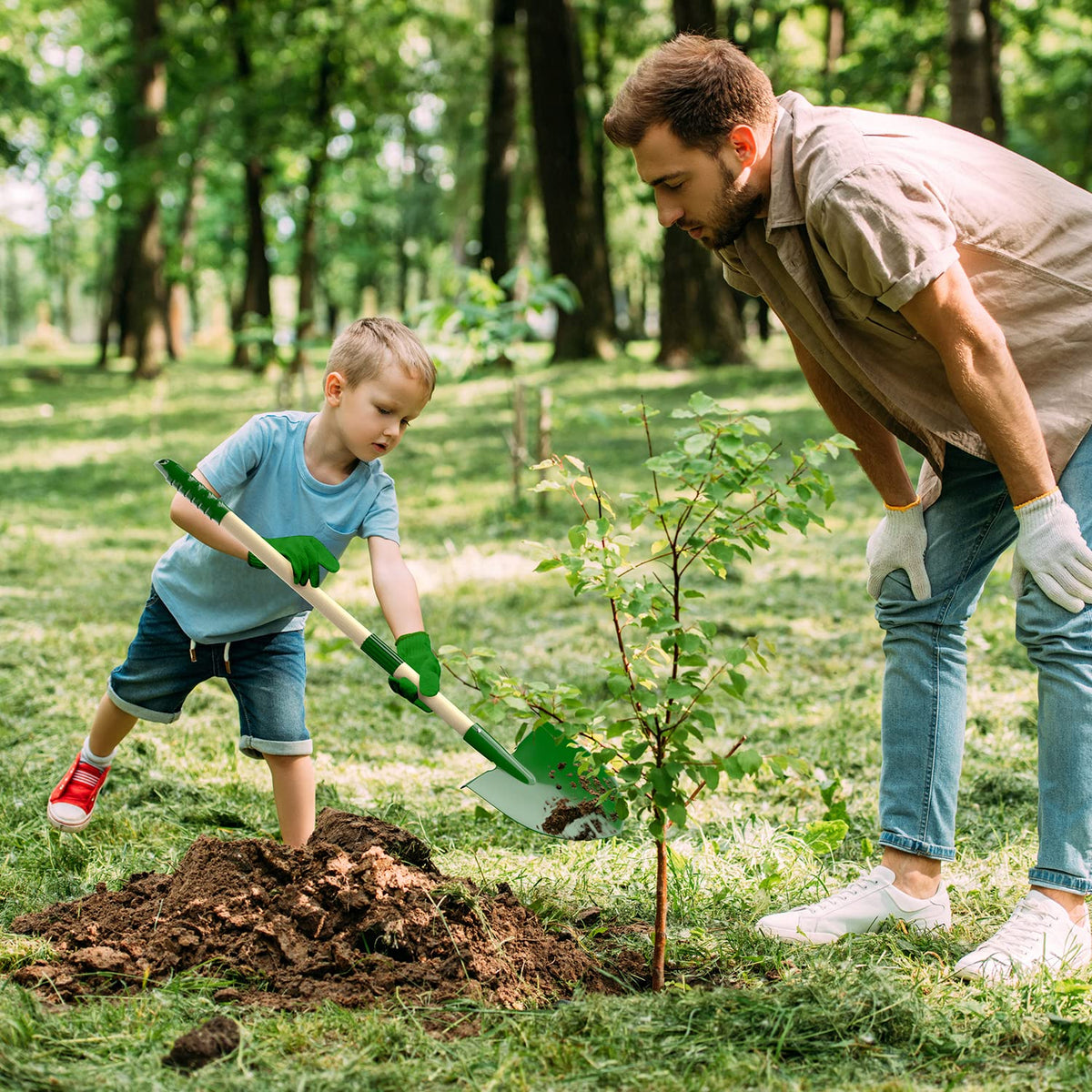 Duckura kid rake encourages tidy garden tasks and imagination.