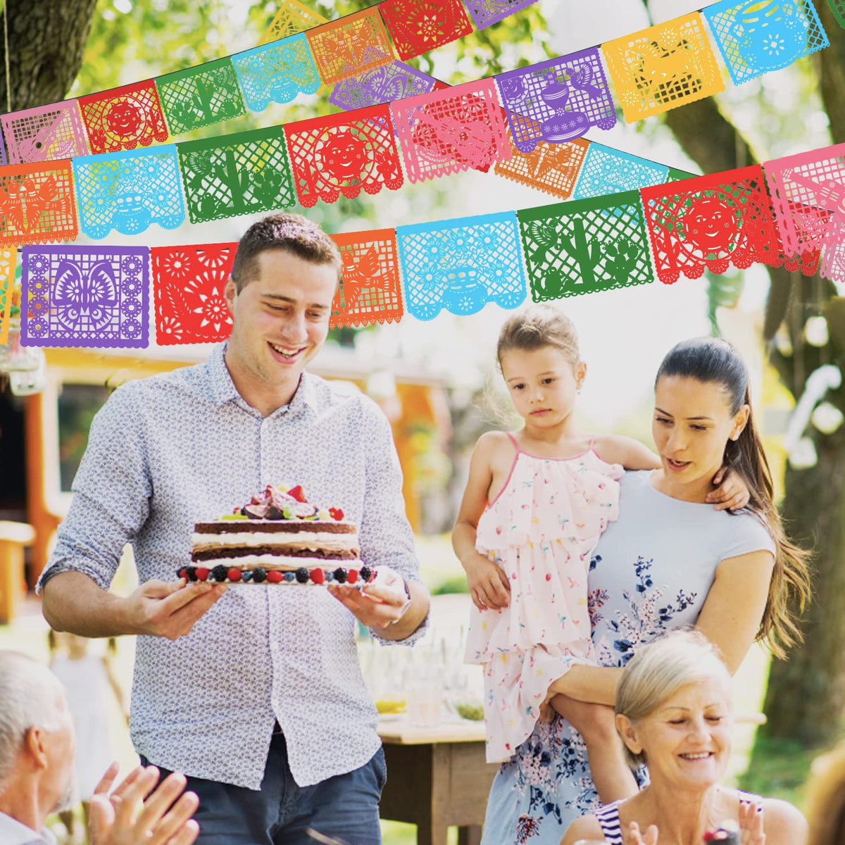 DUNCHATY banner pattern 07 showcases meticulous machine-seamed edges for clean presentation.