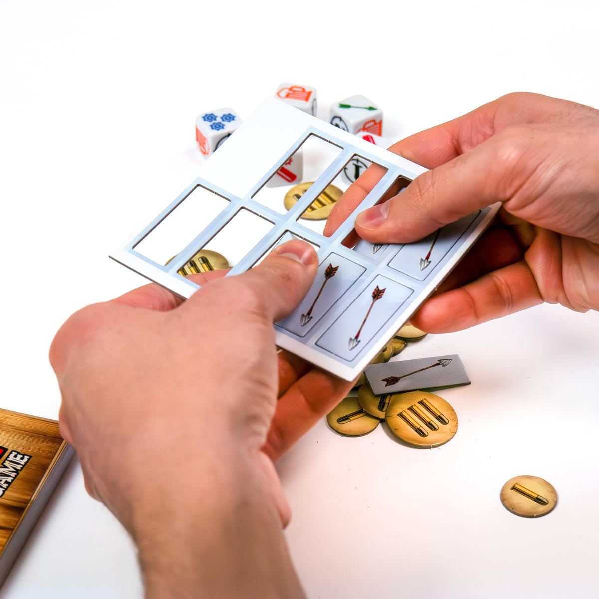 dV Giochi Da Vinci Bang! dice game players 3–8 for casual group play.