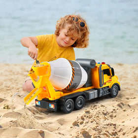 DWIRCTOYS sand-play compatible truck for hands-on learning adventures
