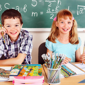 Eaasty colorful pencil collection offers smooth writing and durable lead.