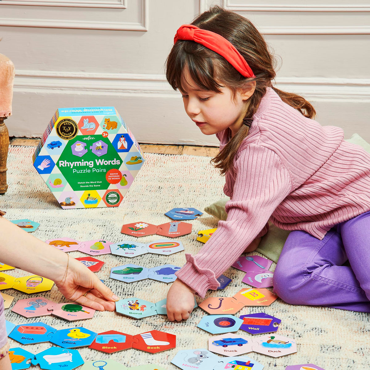 eeBoo Hexagon Puzzle Pairs eco-friendly materials with recycled board.