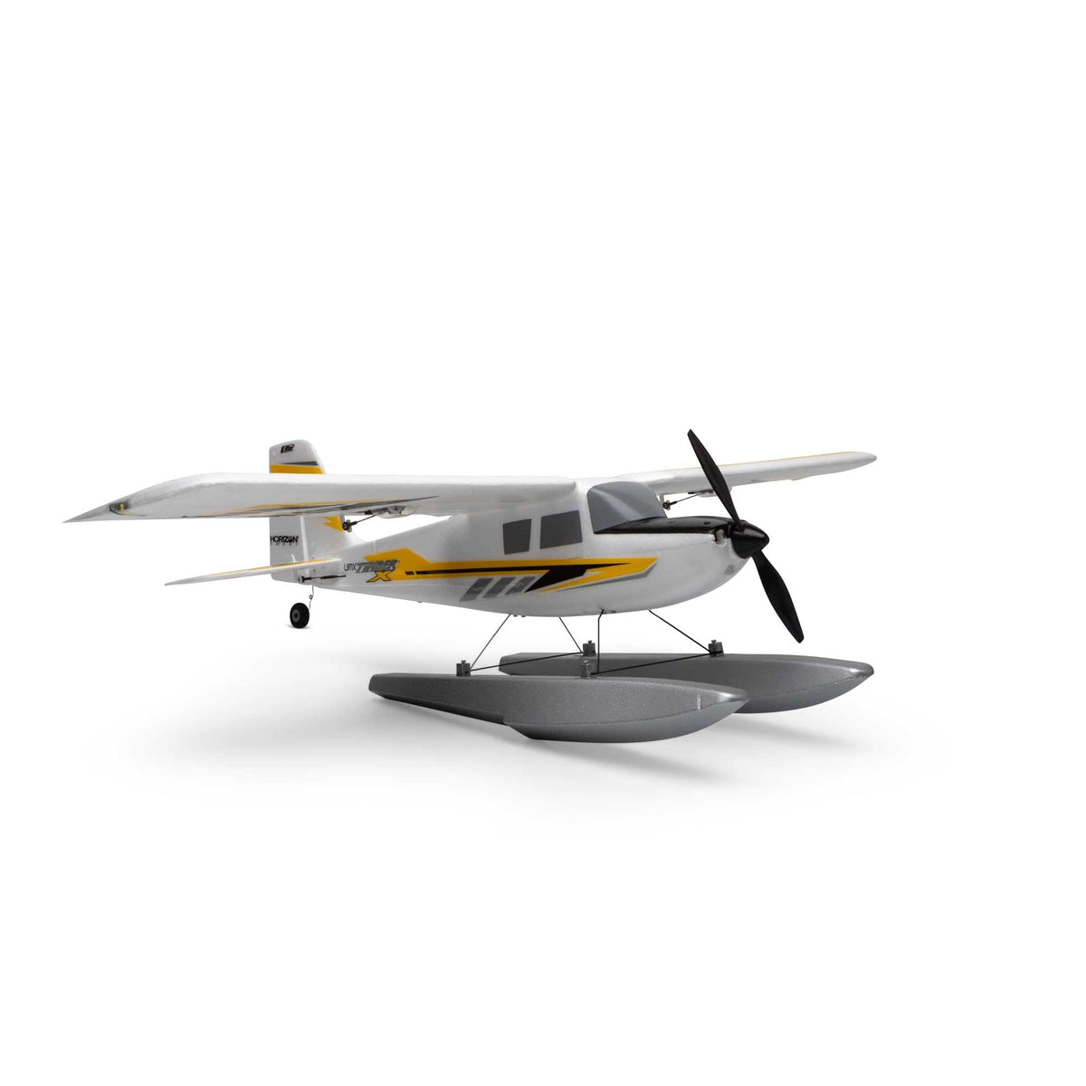 E-flite lightweight hull design delivers efficient water performance