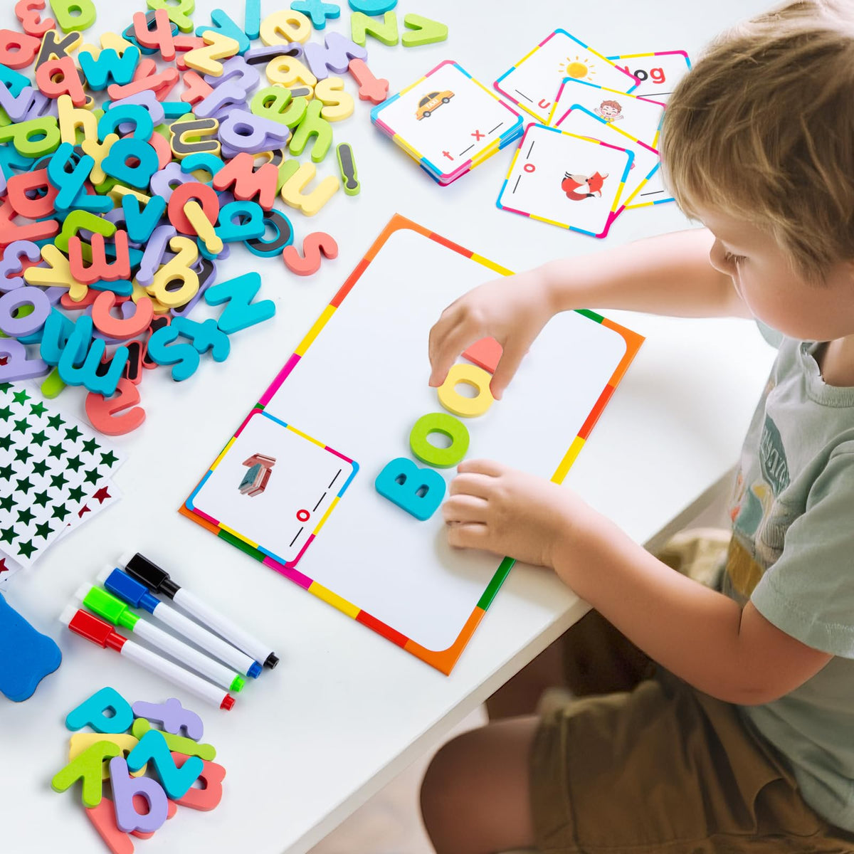EFO SHM double-sided writing board with magnets in use