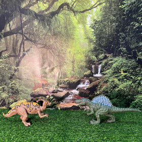 EKU EASYKU detailed textures and bright colors on a dinosaur figure