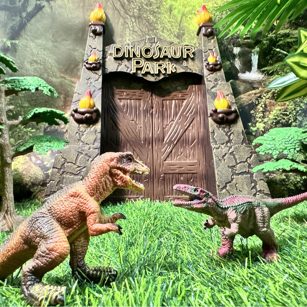 EKU EASYKU dinosaur trees add habitat depth to pretend expeditions