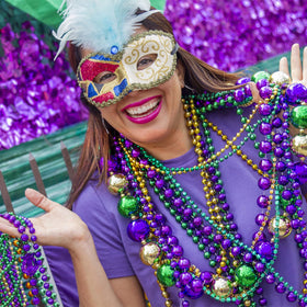 Elefama Mardi Gras beads table decor and party ambiance boost.