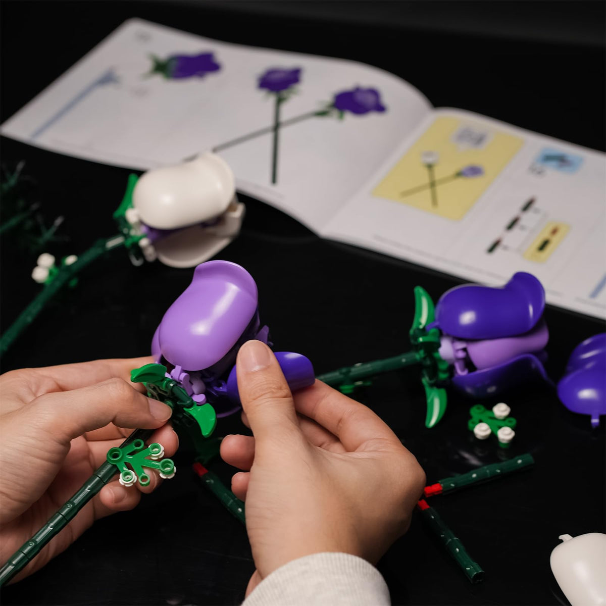 ENJBRICK allergy-free artificial flowers offer maintenance-free beauty.