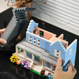 ENJBRICK Gilmore House instruction booklet with clear assembly steps