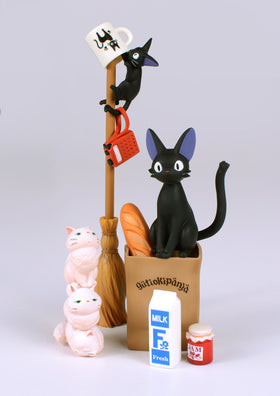 Ensky Jiji Nosechara ensemble arranged for a charming desk setup.