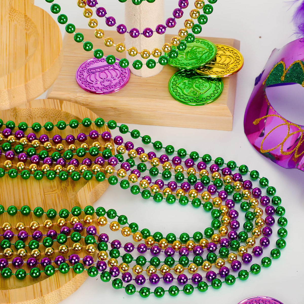EOBOH 33-inch necklaces for comfortable wear during celebrations.
