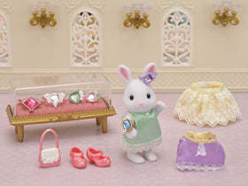 Epoch Sylvanian bling jewelry with coordinating outfits for pretend dressing