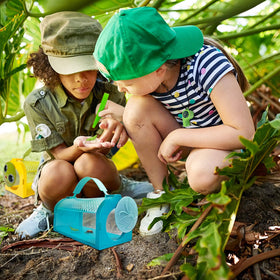 ESSENSON Backyard Explorer Kit invites outdoor discovery
