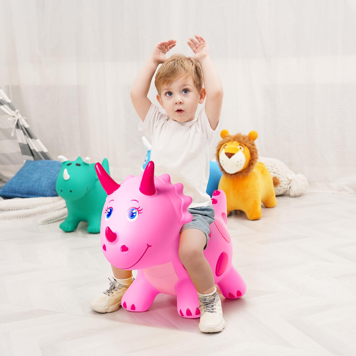Everich Toy festive dino ready for party activities.