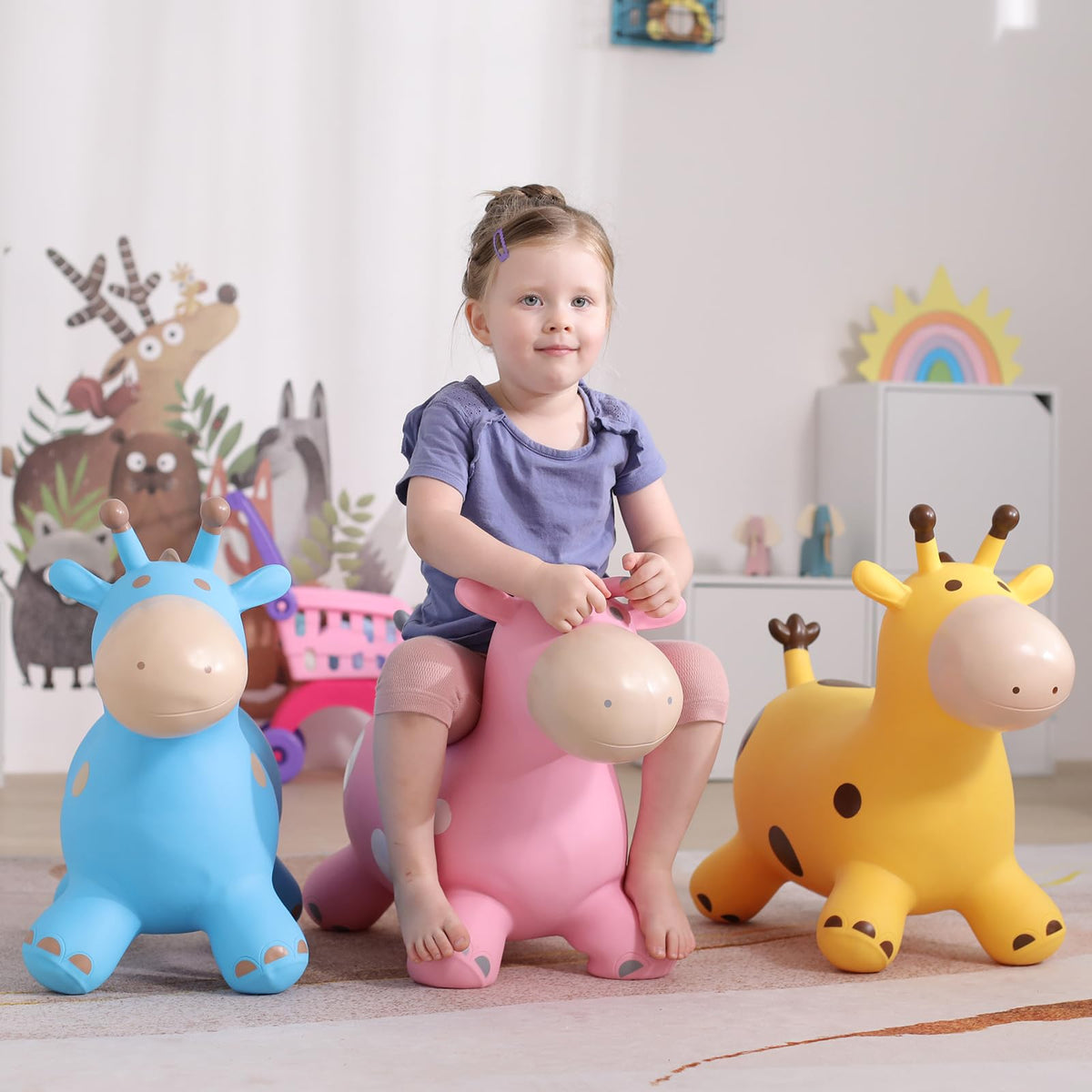 Everich Toy giraffe bouncy horse inflation pump included for easy setup