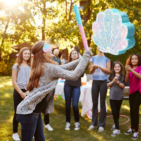 Faccito Seashell pinata candy capacity ideal for rewards.