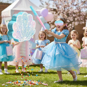 Faccito Under-the-sea decor idea for mermaid birthday celebrations.
