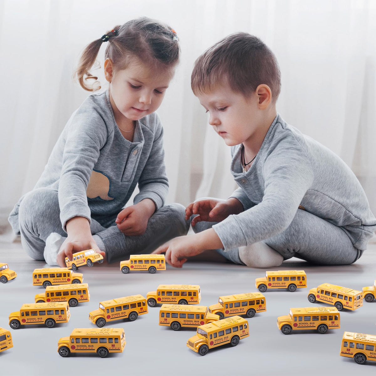 FANELEQU 20-pack bus set supports group play and sharing among friends.