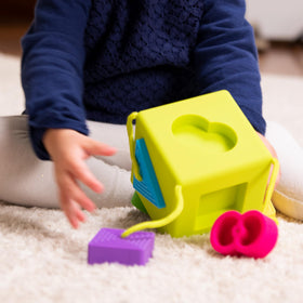 Compact, travel-friendly OombeeCube for on-the-go play.