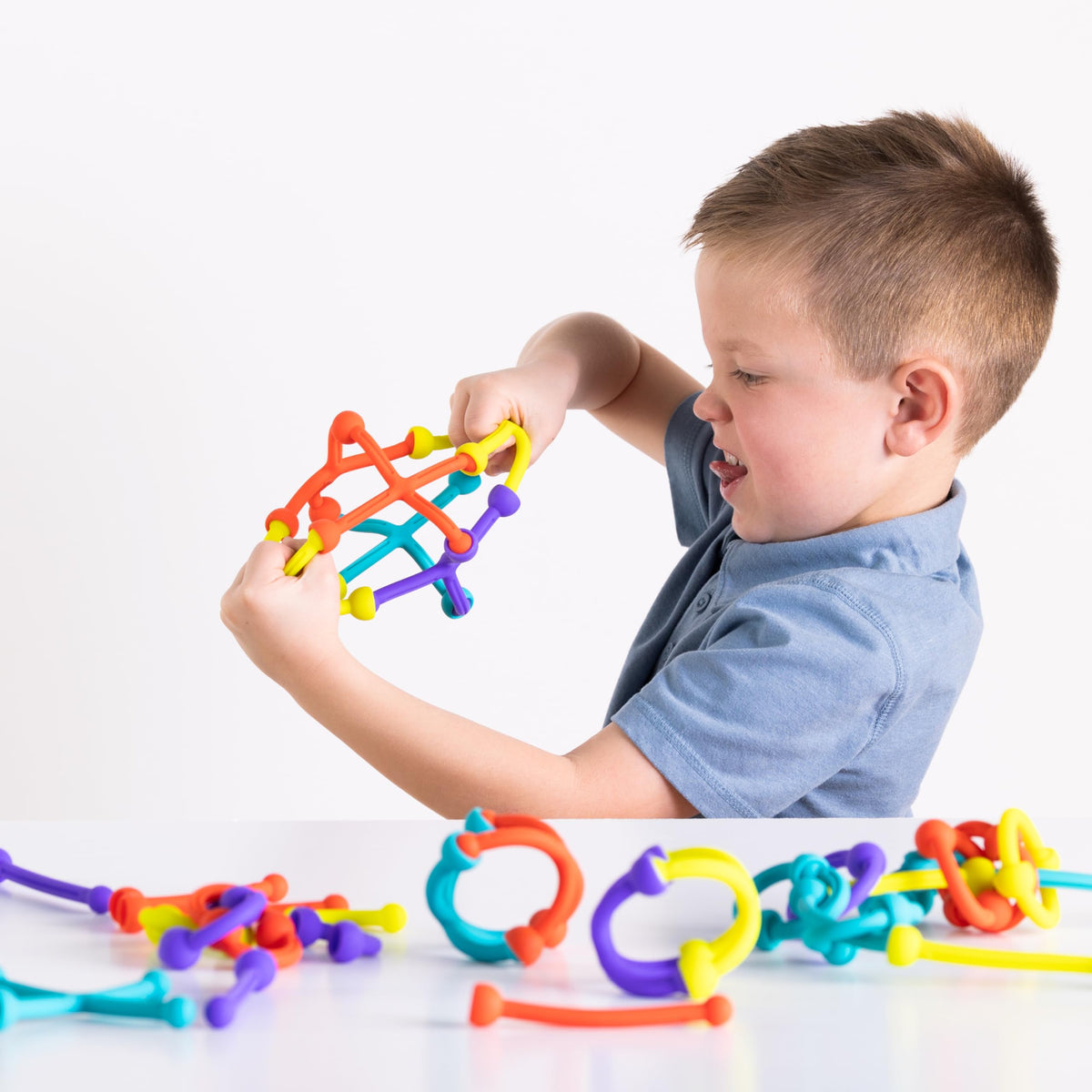 Fat Brain Toys Plip Kit supports spatial thinking during exploration.