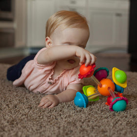Small hands easily grip Wimzle for exploration.