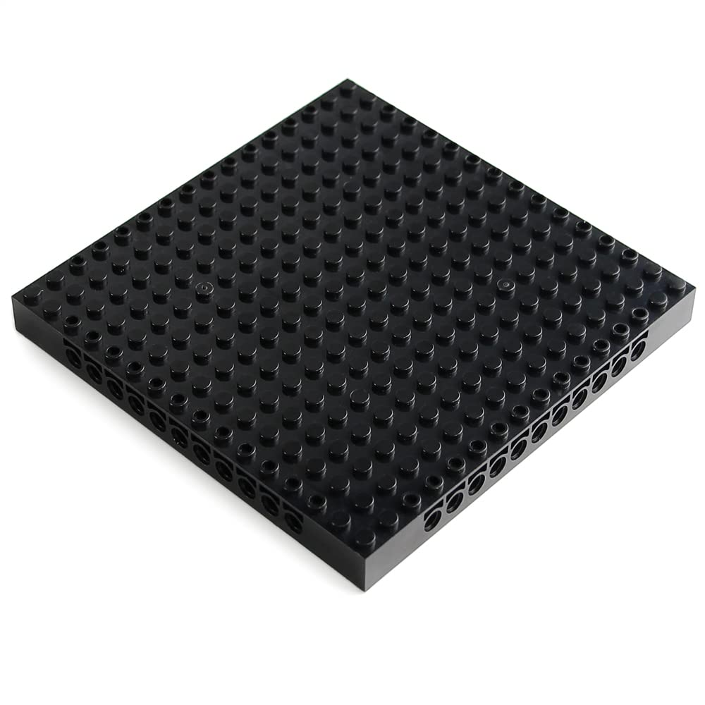 Feleph-compatible base plates support versatile brick projects