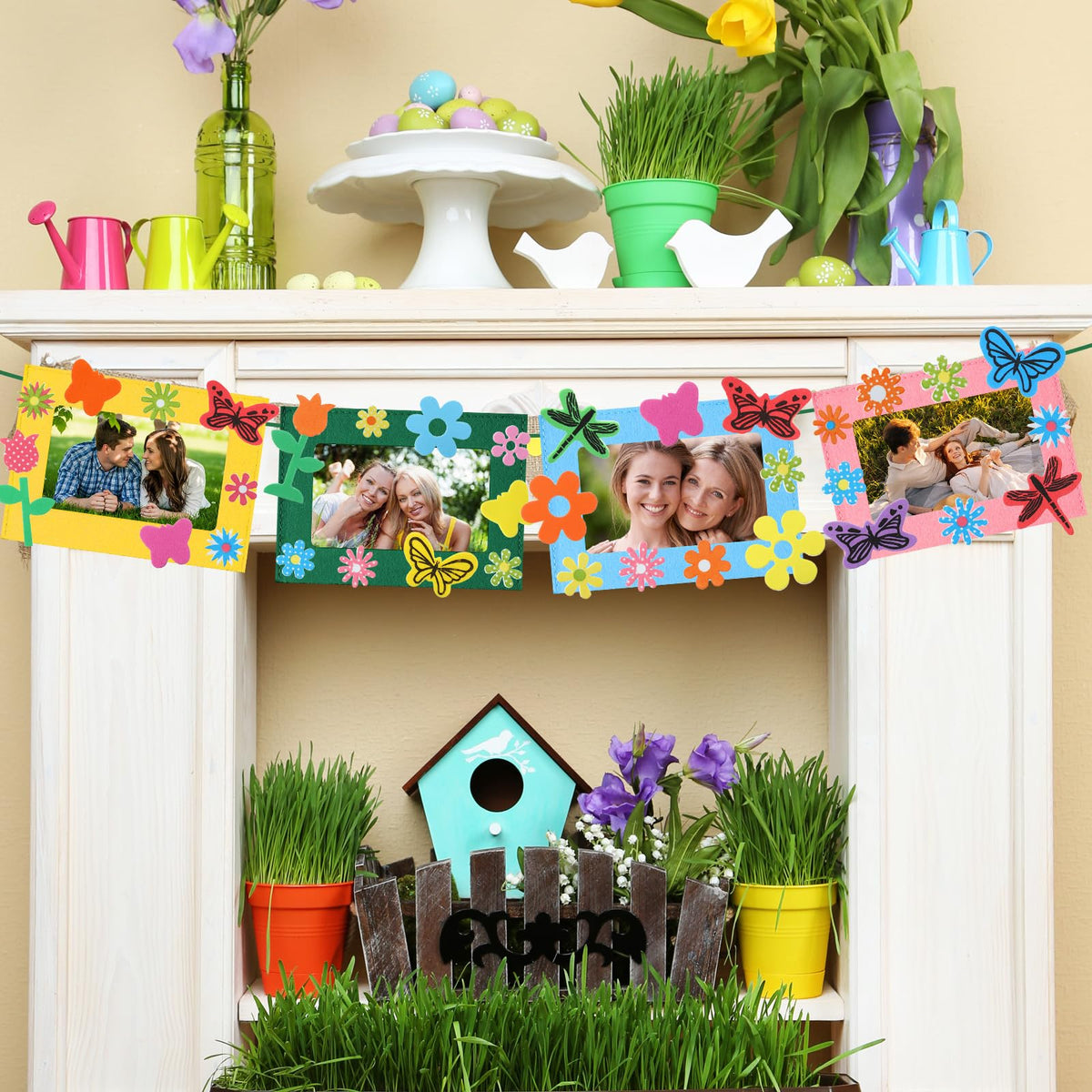 Ferraycle DIY crafting scene with frames and stickers for family activities.