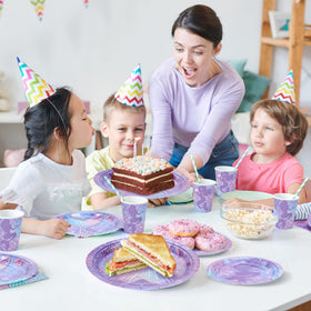 Fighting to Achieve Mermaid Party Setup creates cohesive, photo-ready tablescapes.